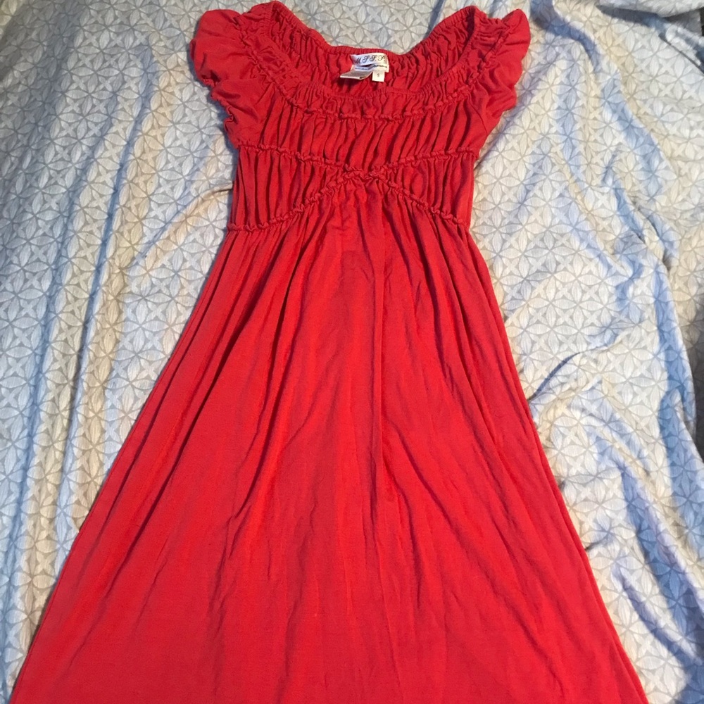 Women’s rose red dress